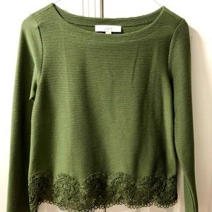 Loft Lace cropped shirt NWT